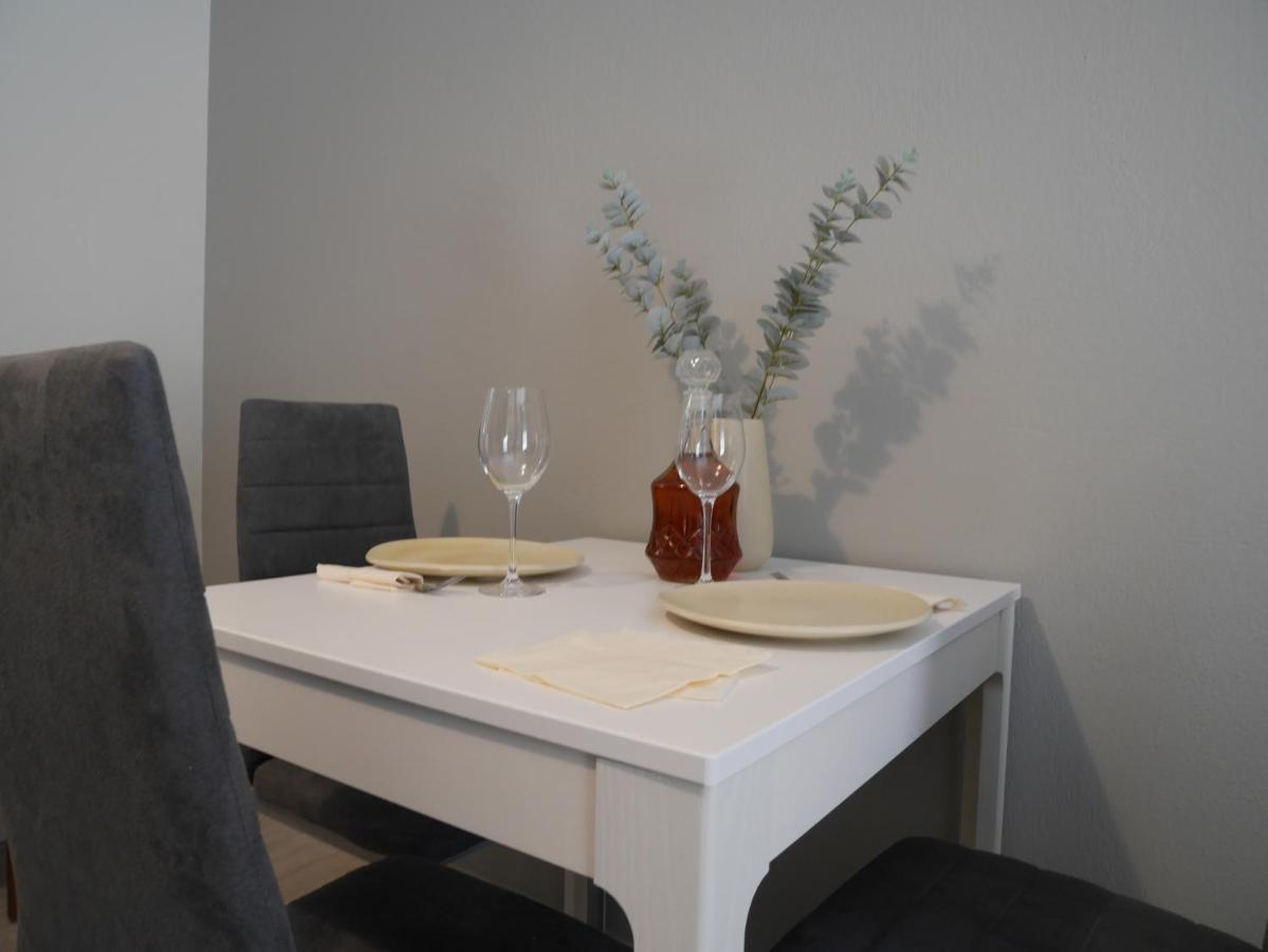 Porto Plaza City Center Apartment Ac/Wifi Iraklio Exterior foto